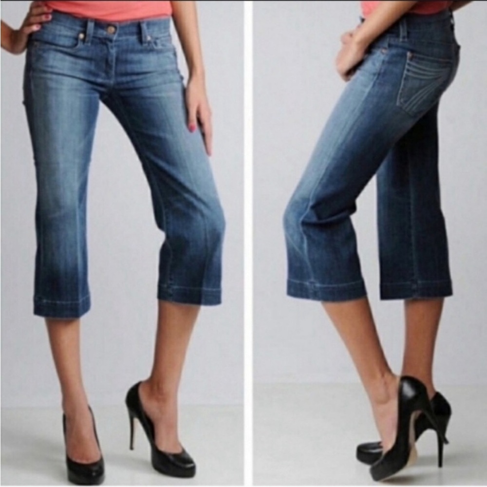 Authentic 7 For All Mankind Crop Dojo Soft Distressed Jean Capris
